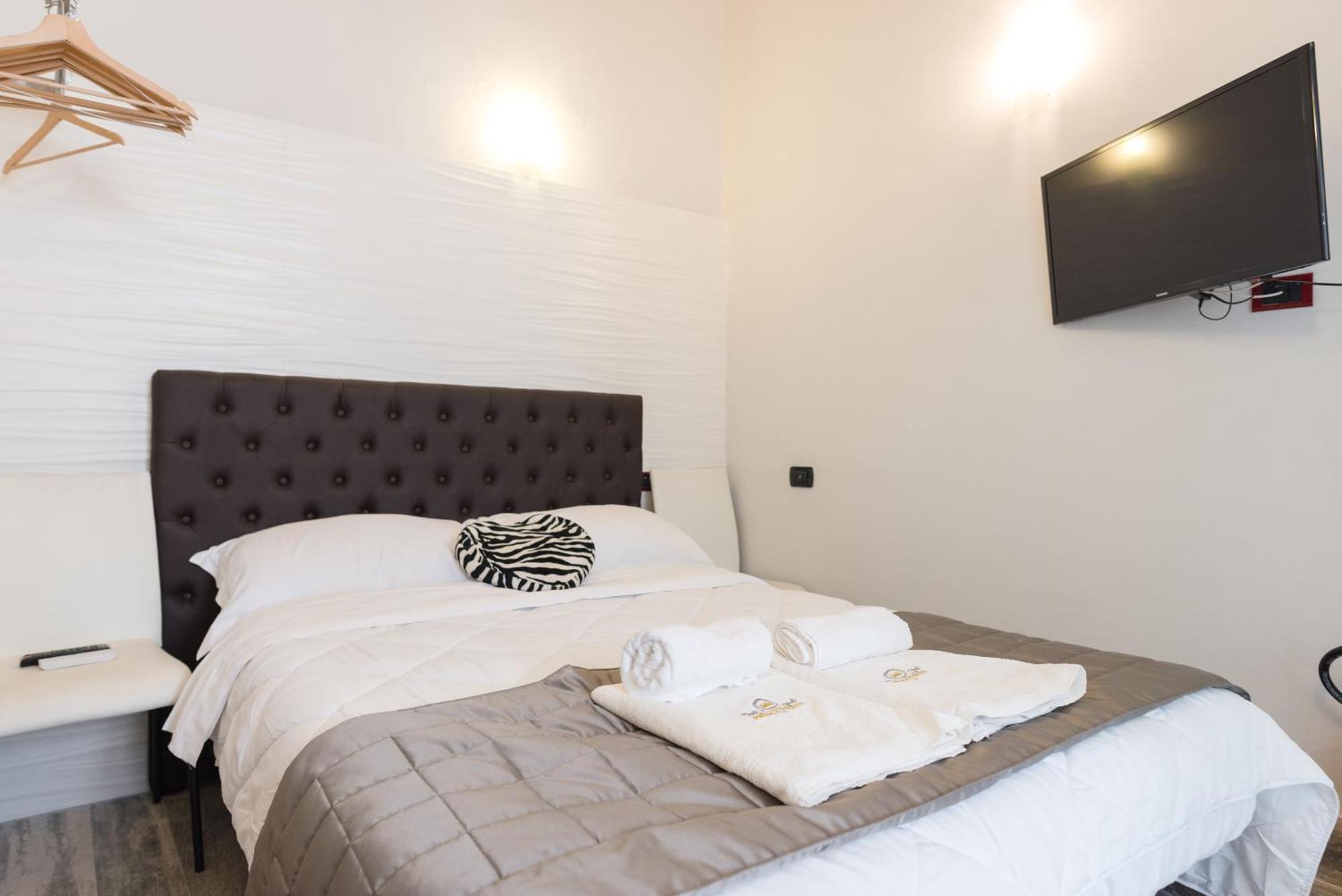 Prince'S Suite - Budget Rooms & Apt Piazza Del Popolo Roma Exterior foto